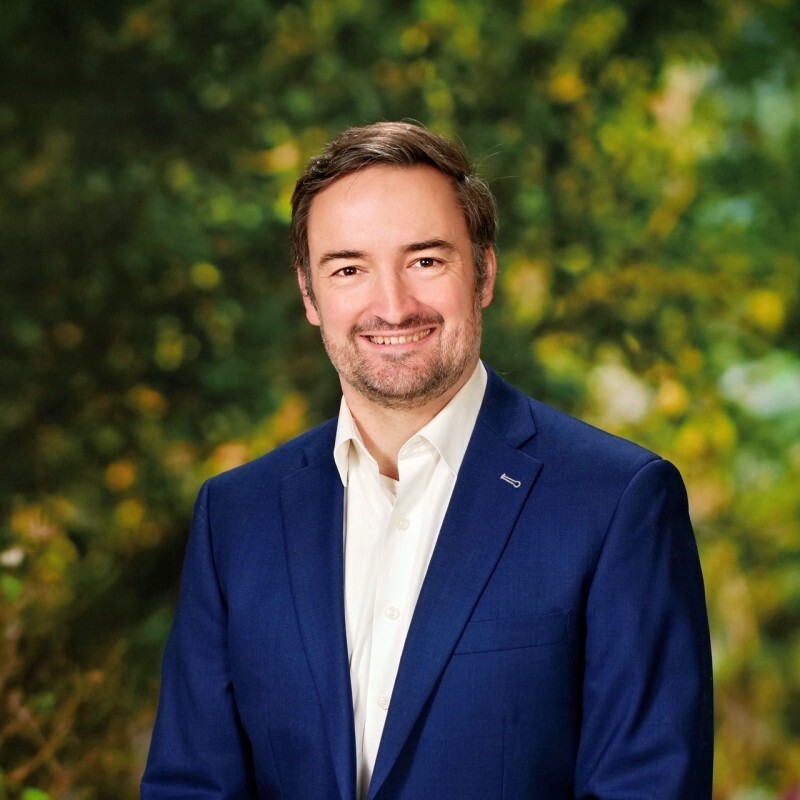 Headshot of Chris Kenny