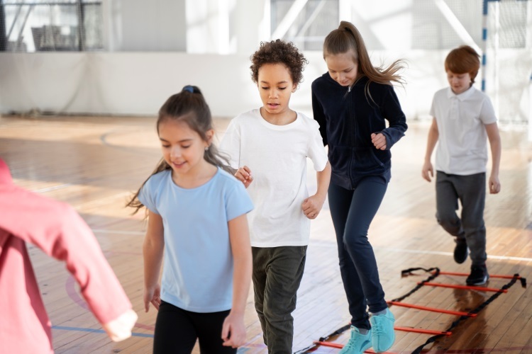 elementary students in gym class