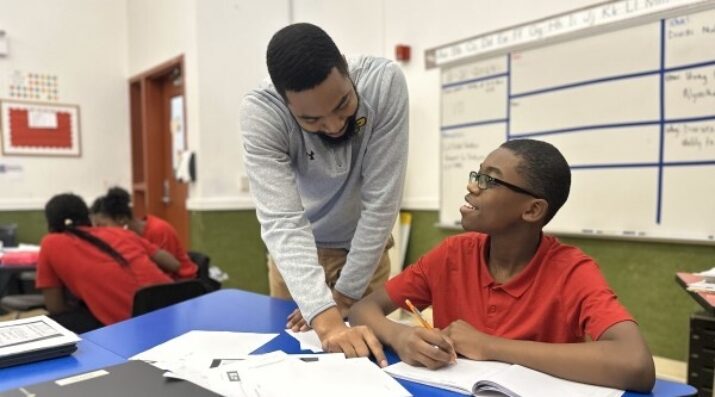 teacher 1-on-1 with student