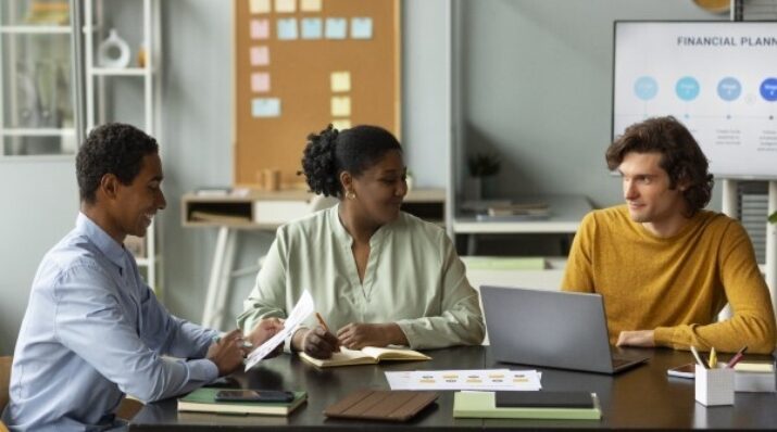 teachers working collaboratively