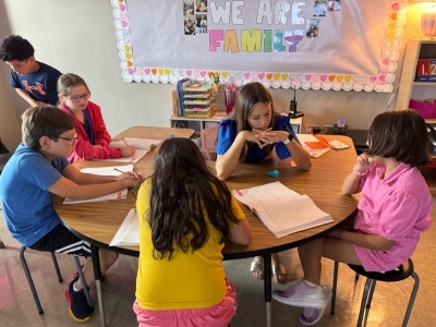 elementary teacher with small group instruction