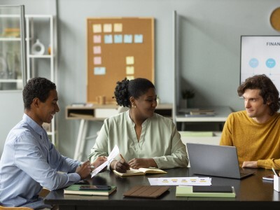 teachers working collaboratively